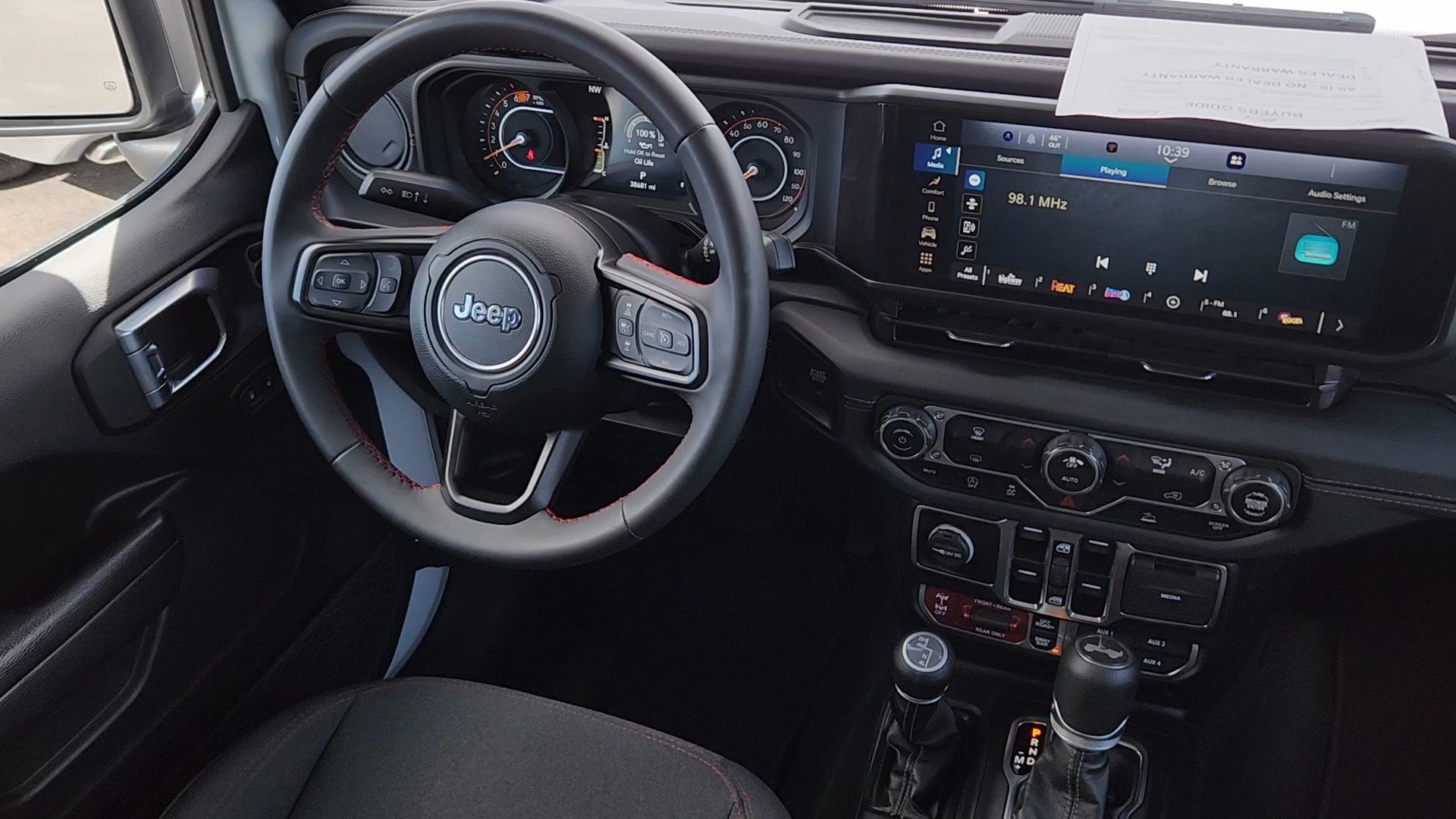 Used 2025 Jeep Wrangler Unlimited Rubicon image 5