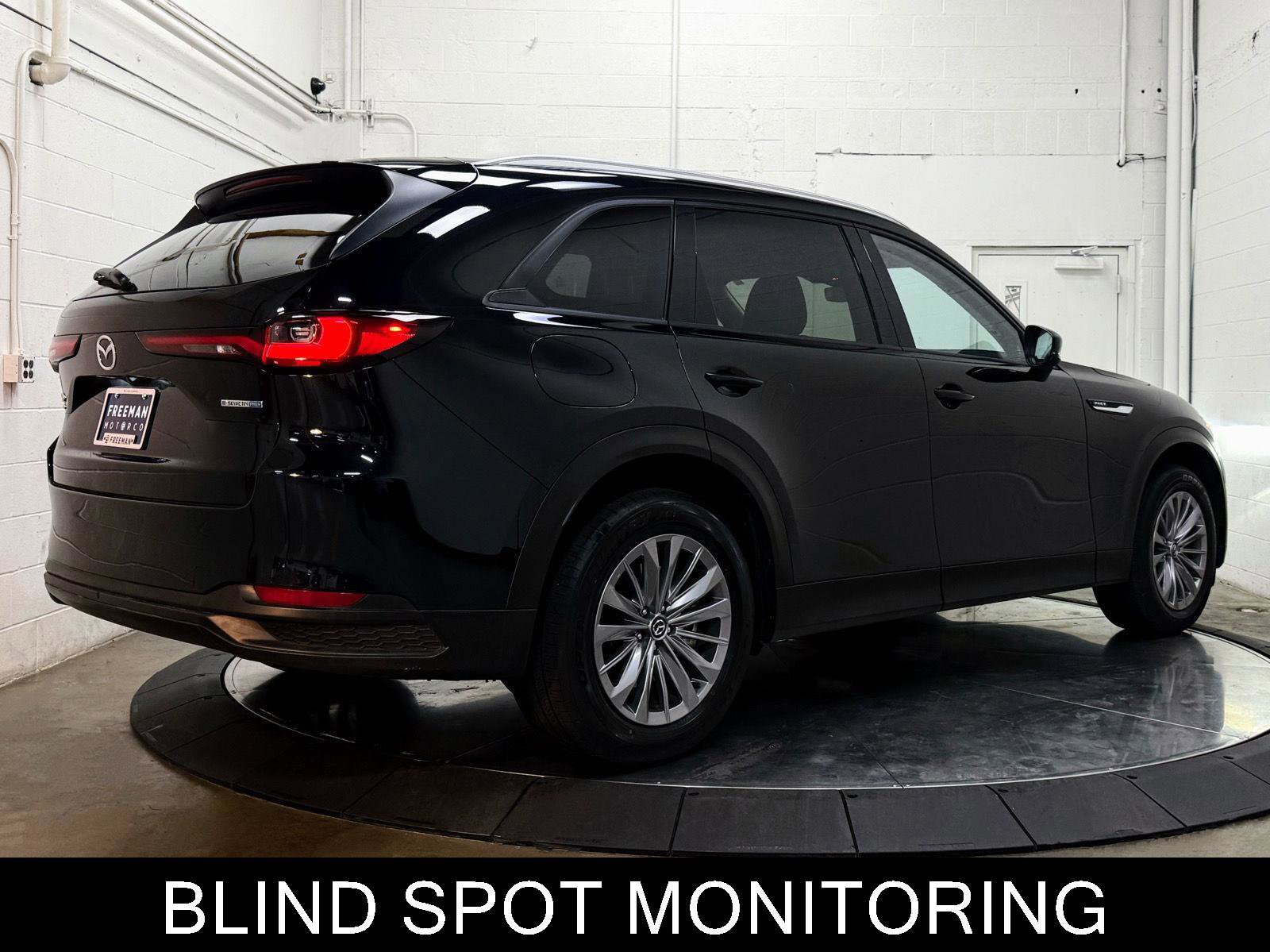 Used 2024 MAZDA CX-90 Plug-In Hybrid w/ Preferred image 8