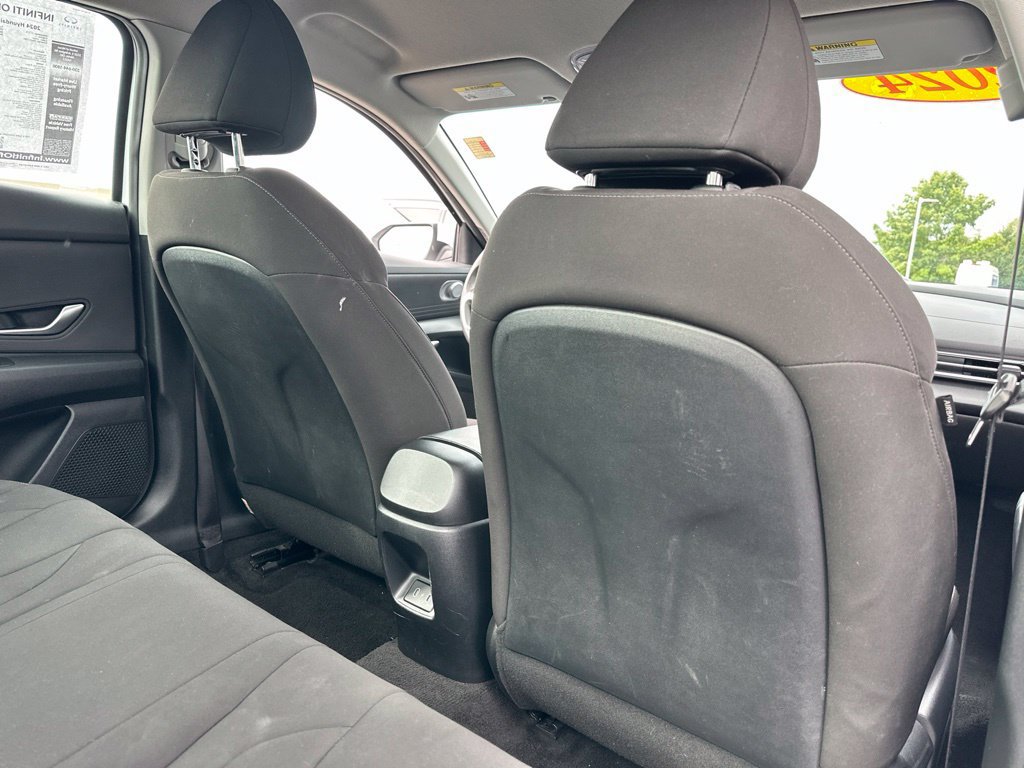 Used 2024 Hyundai Elantra SEL FWD image 27