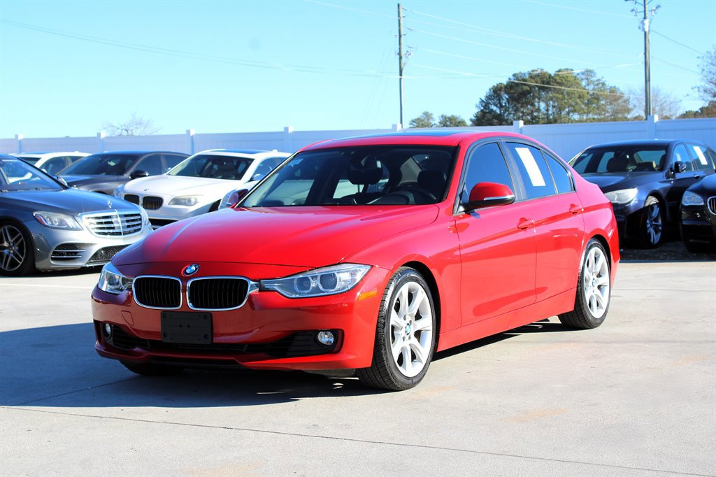 Used 2013 BMW 335i xDrive Sedan AWD/4WD image 3