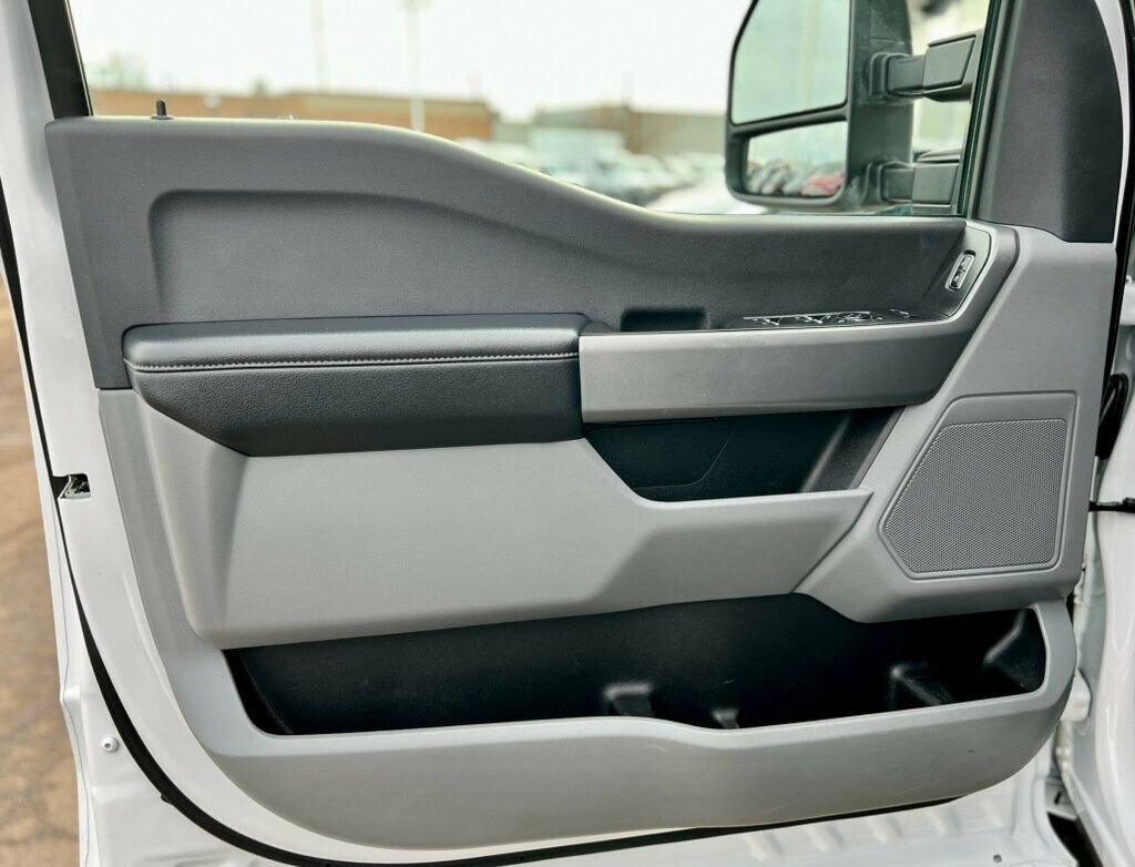 Used 2024 Ford F350 XLT w/ FX4 Off-Road Package image 13