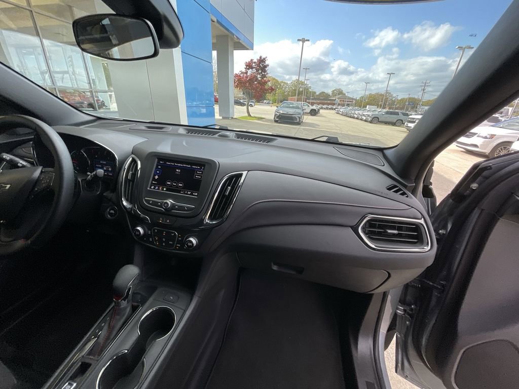 Certified 2024 Chevrolet Equinox RS FWD image 29