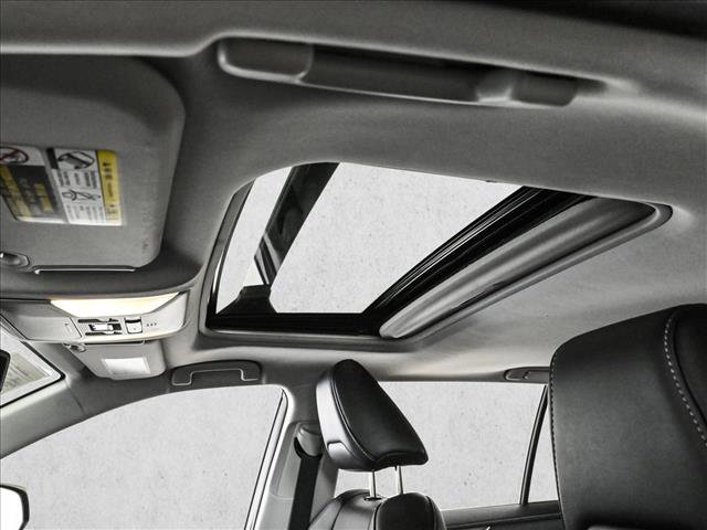 Used 2019 Toyota RAV4 Limited FWD image 16