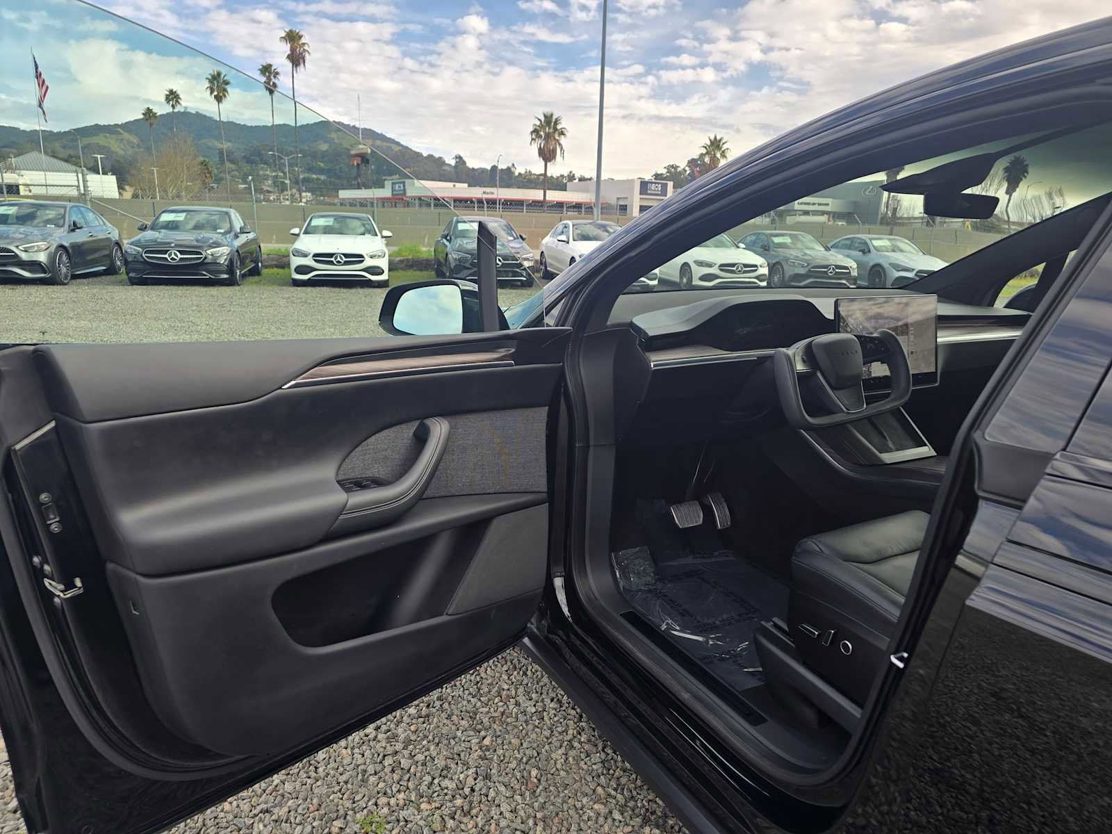 Used 2022 Tesla Model X image 20