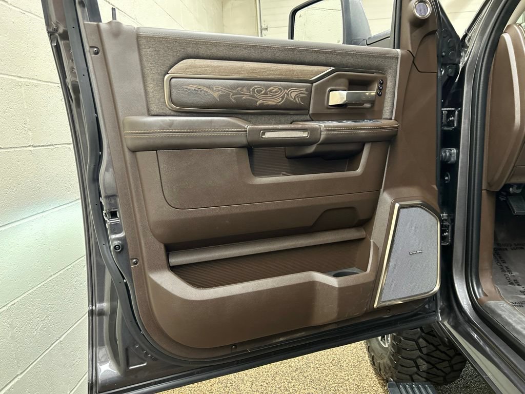 Used 2025 RAM 3500 Longhorn AWD/4WD image 13