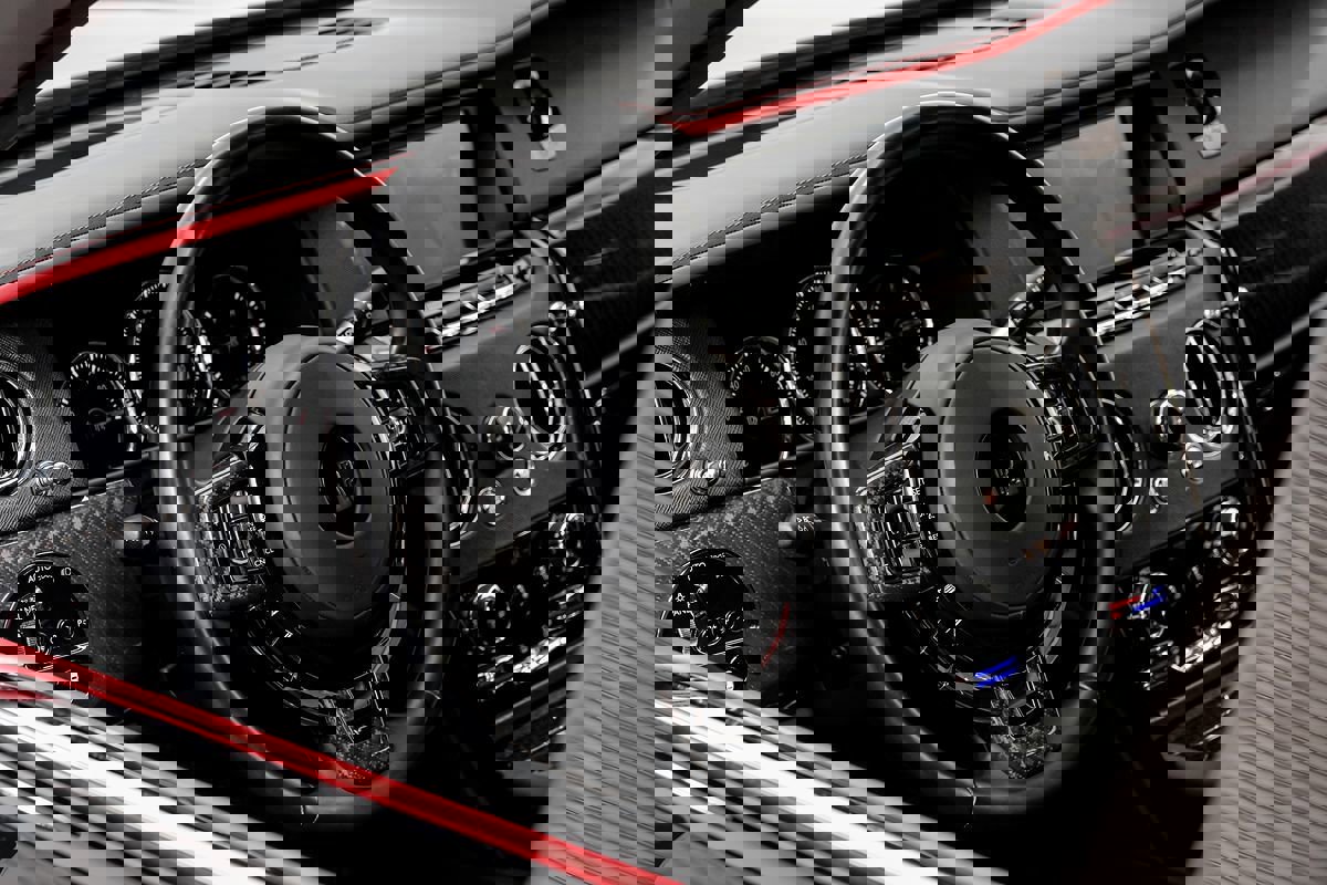 Used 2022 Rolls-Royce Cullinan Black Badge w/ Dark Exterior Package image 13