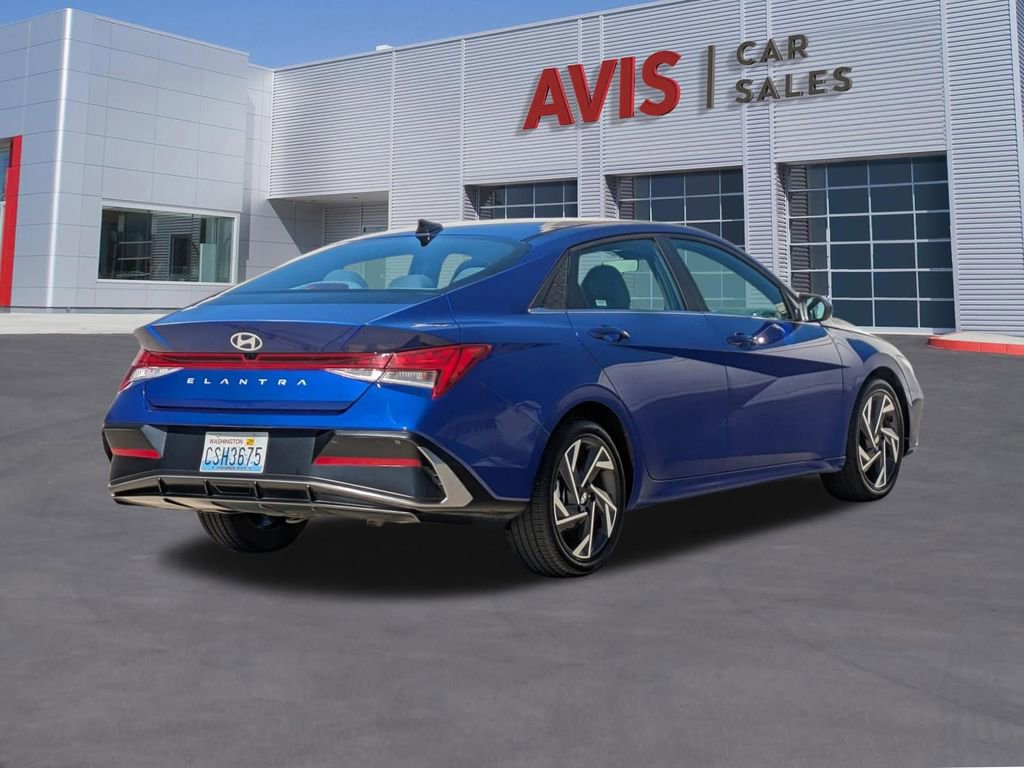 Used 2025 Hyundai Elantra SEL image 6