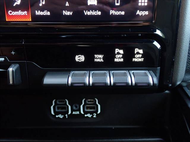 Used 2024 RAM 2500 Big Horn w/ Night Edition AWD/4WD image 20
