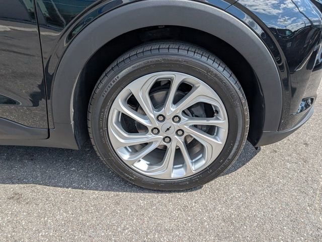 Certified 2023 Chevrolet Bolt EUV LT w/ Comfort Package image 15