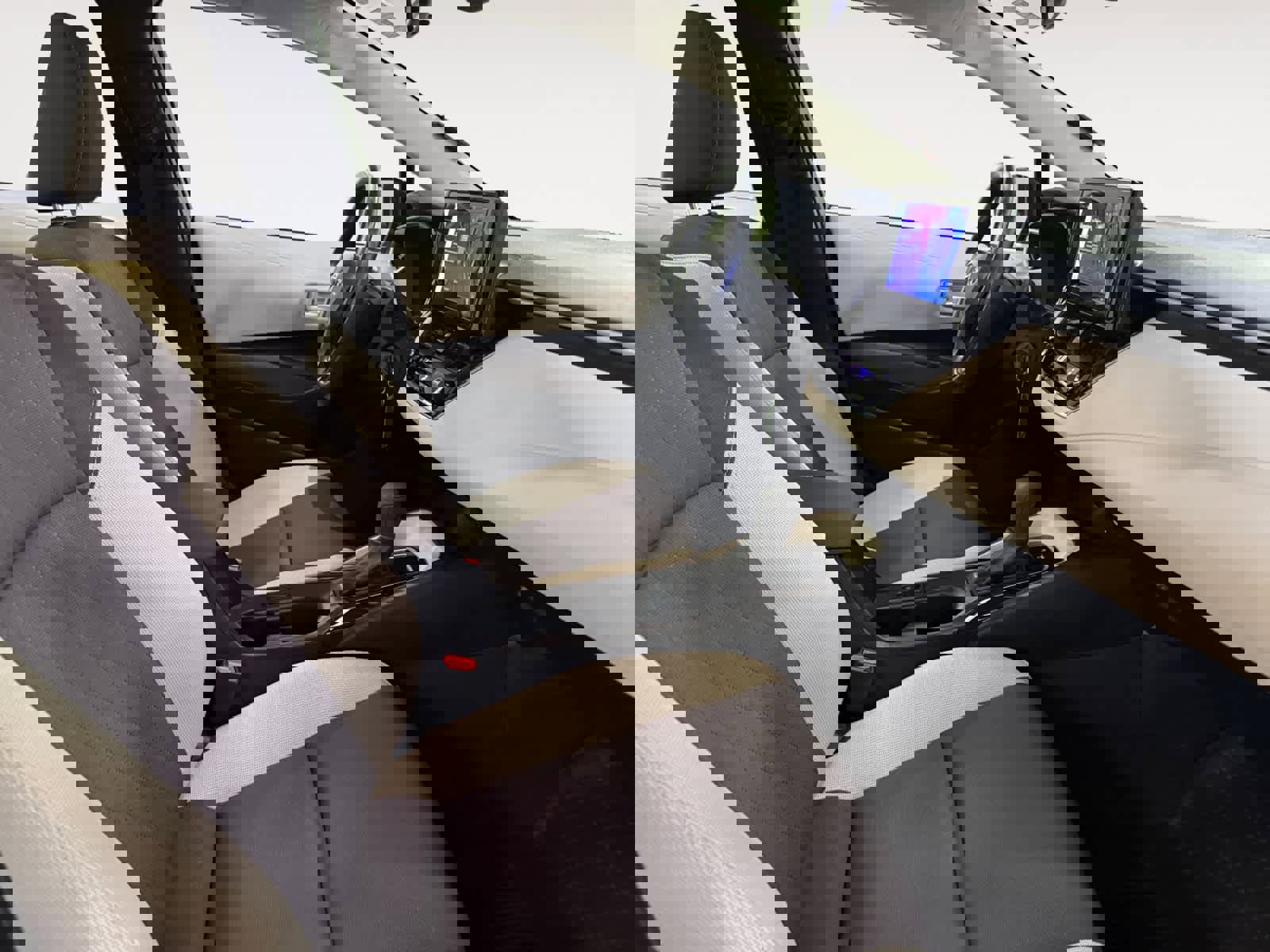 Used 2026 Toyota Corolla LE image 19