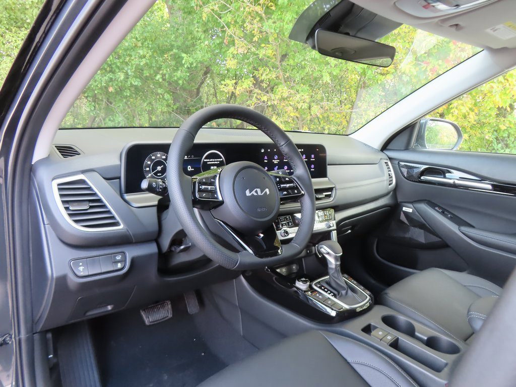 New 2026 Kia Seltos SX w/ SX Sunroof Package image 22