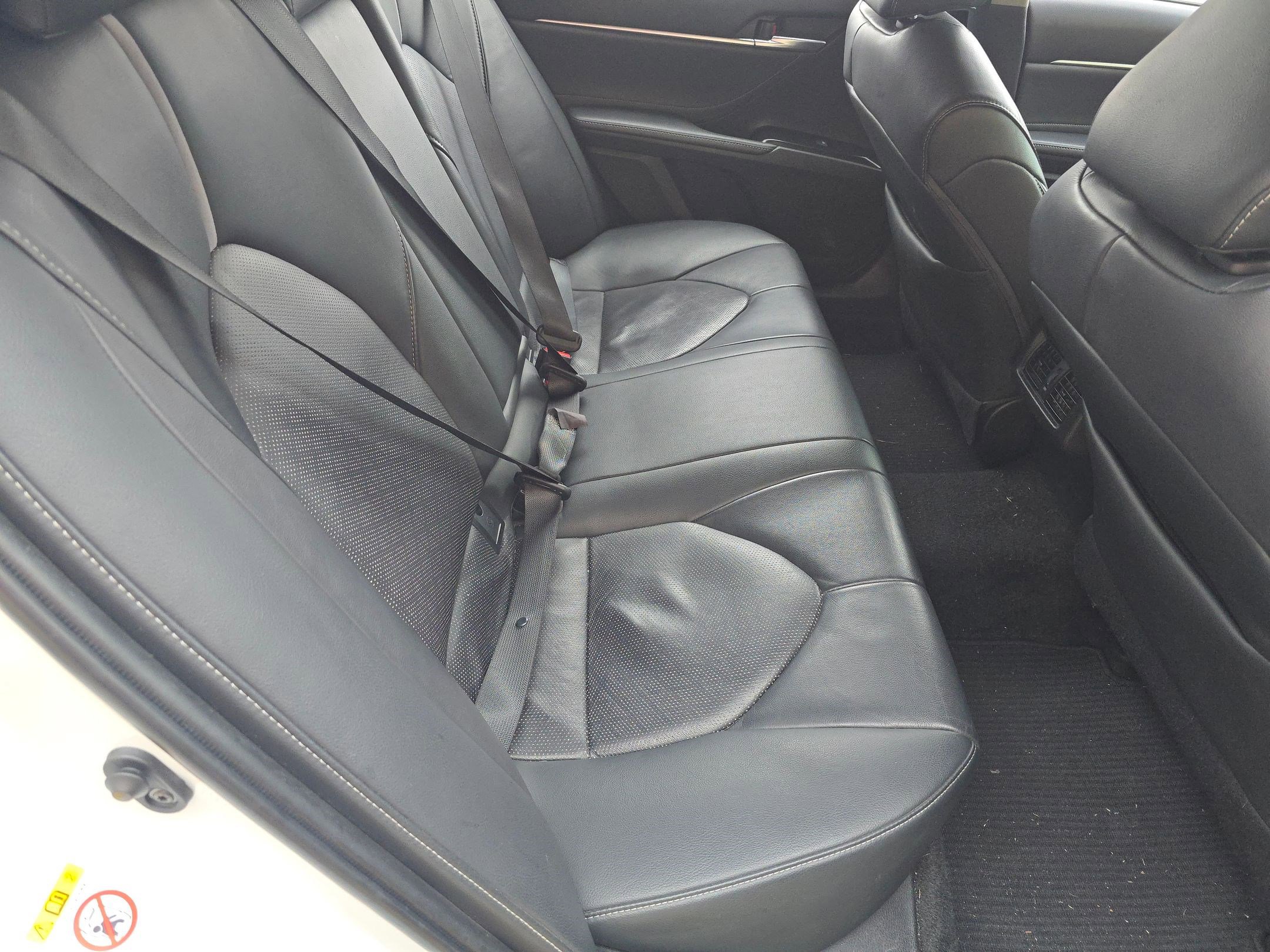 Used 2018 Toyota Camry XSE image 30