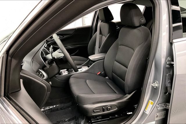 Used 2023 Chevrolet Malibu LT FWD image 23