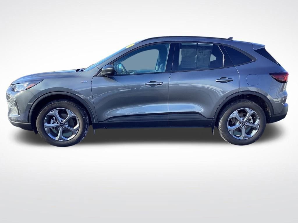 Used 2025 Ford Escape ST-Line image 6