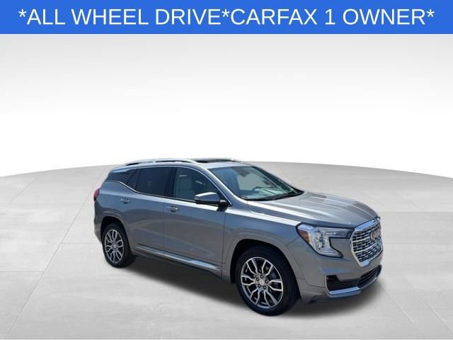 Used 2023 GMC Terrain Denali w/ Denali Premium Package AWD/4WD image 1