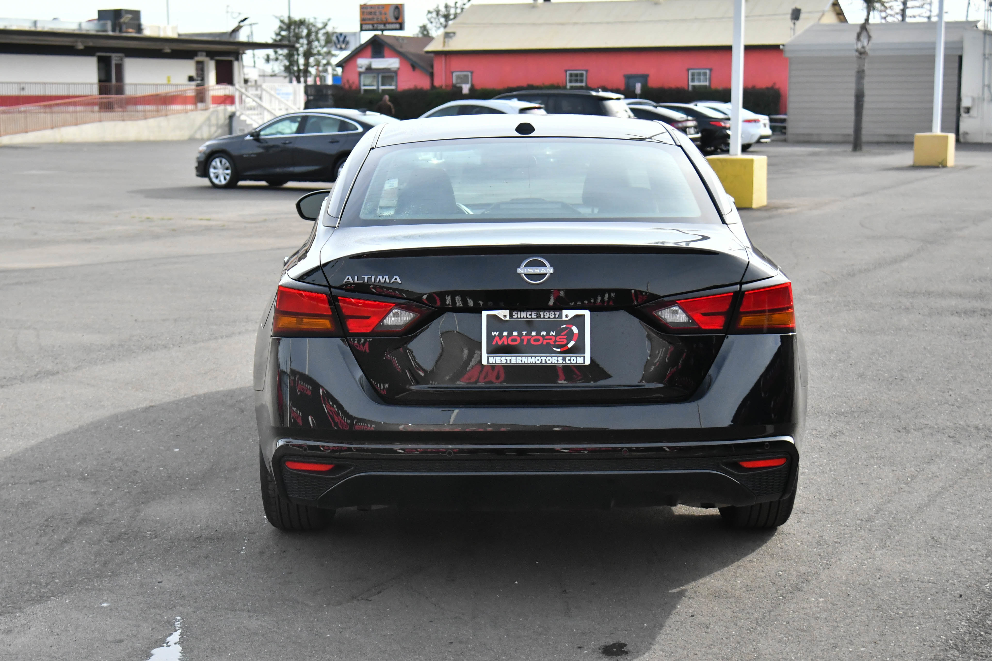 Used 2025 Nissan Altima 2.5 SV image 7