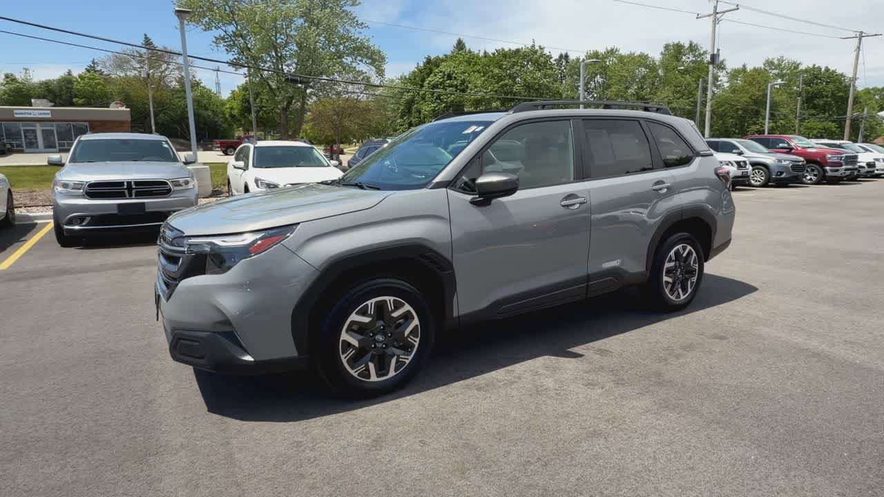Certified 2025 Subaru Forester Premium AWD/4WD image 4