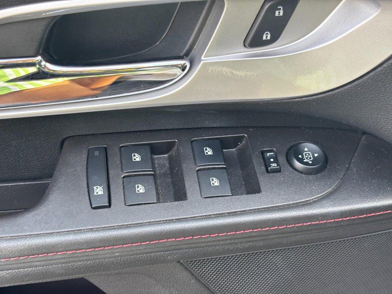 Certified 2015 Chevrolet Equinox LT w/ Driver Convenience Package image 16