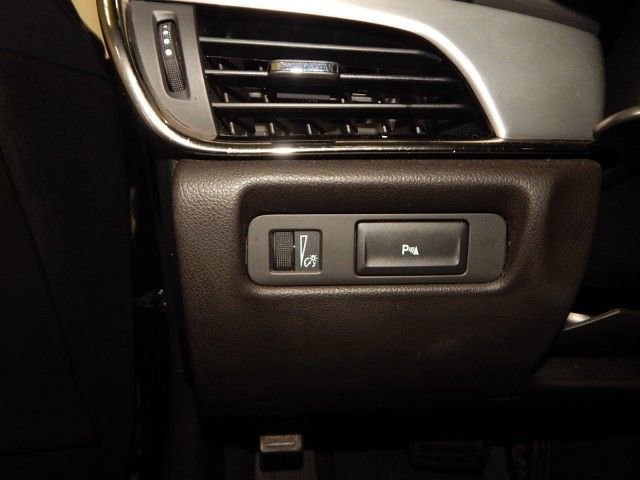 Used 2017 Cadillac ATS Luxury image 22