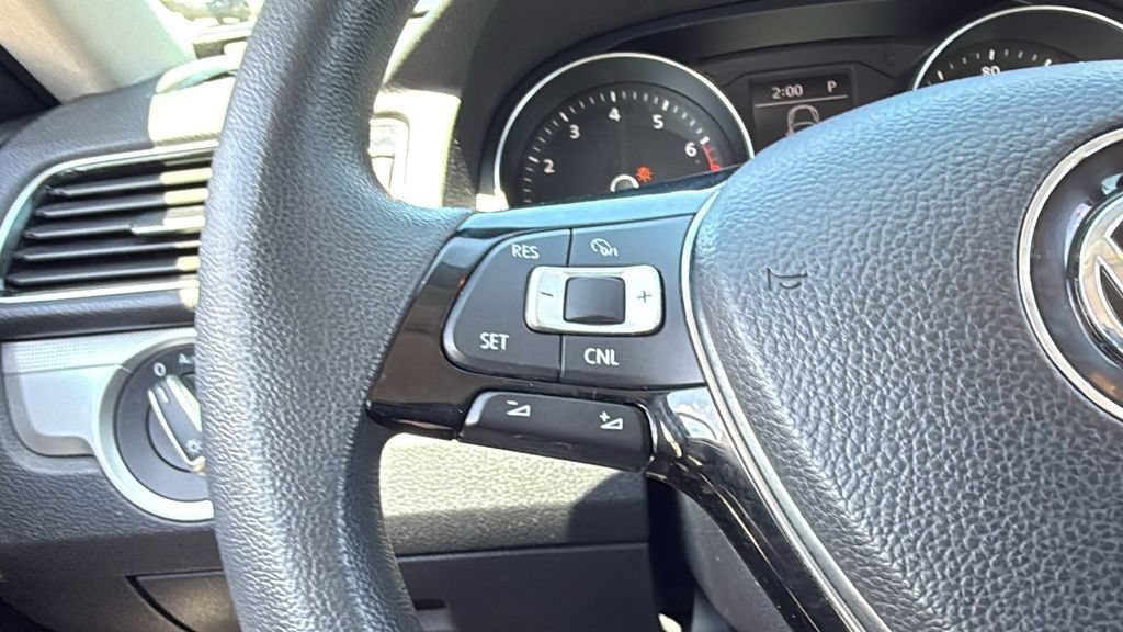 Used 2017 Volkswagen Passat 1.8T S FWD image 30