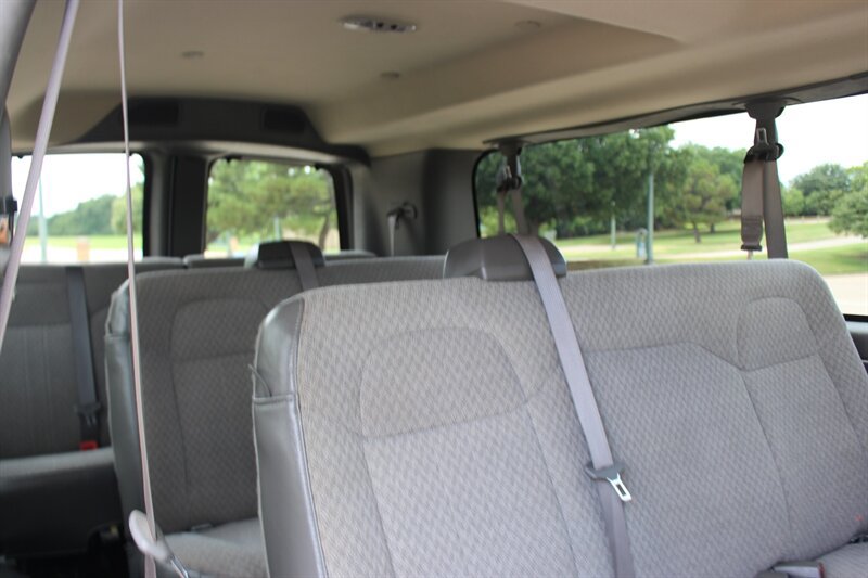 Used 2025 Chevrolet Express 3500 LS RWD image 13