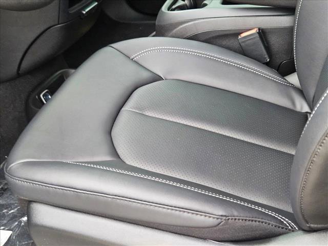 New 2026 Chrysler Pacifica Select FWD image 4