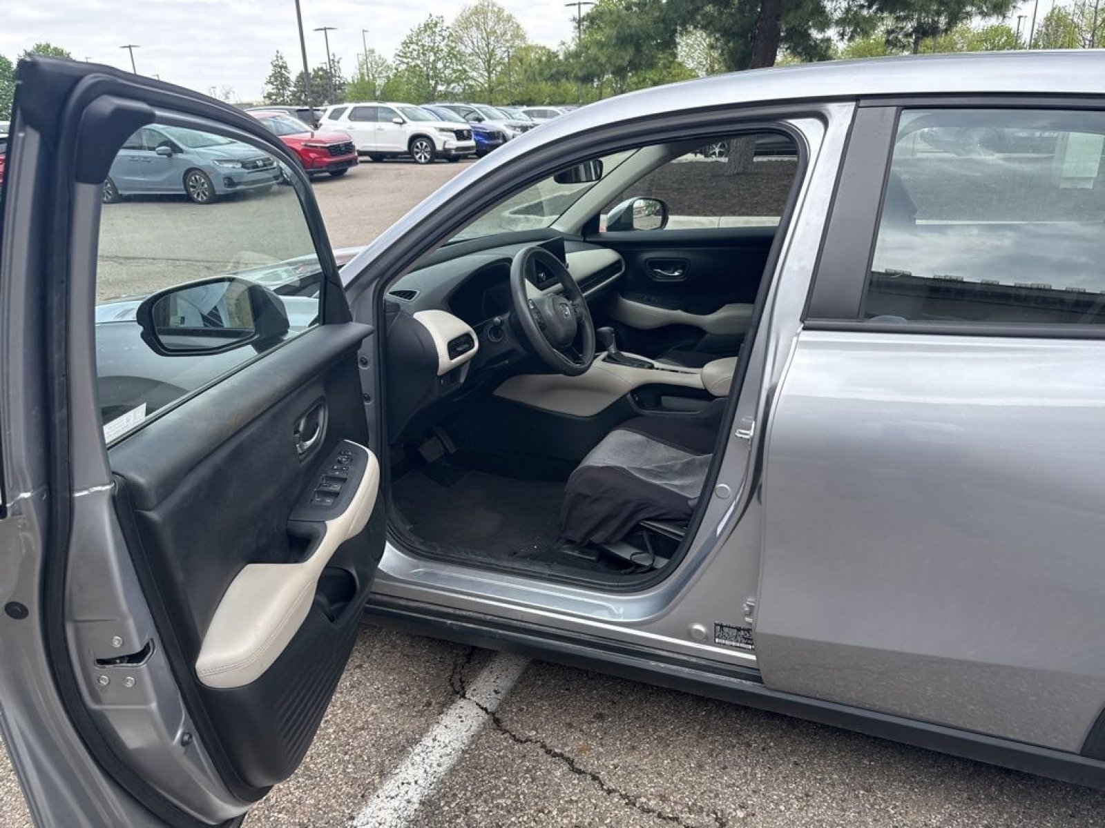 Certified 2023 Honda HR-V LX image 7