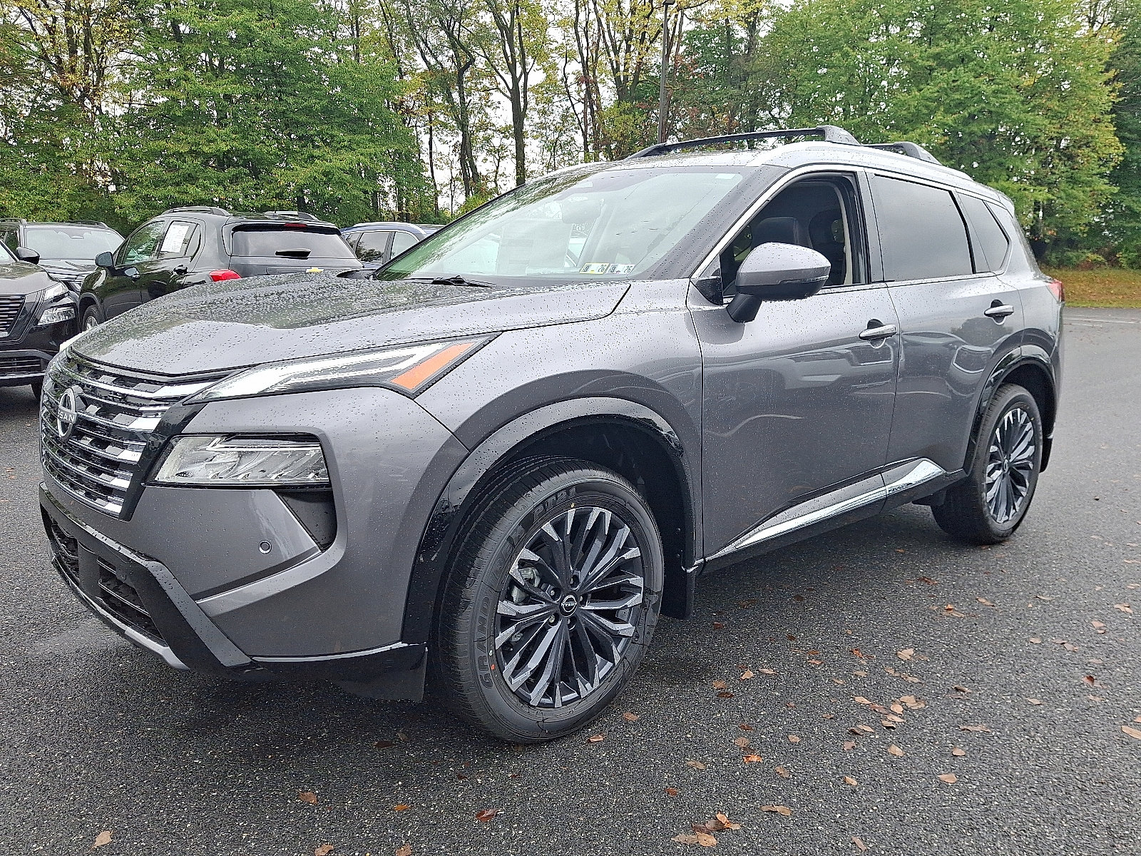 New 2026 Nissan Rogue Platinum image 2