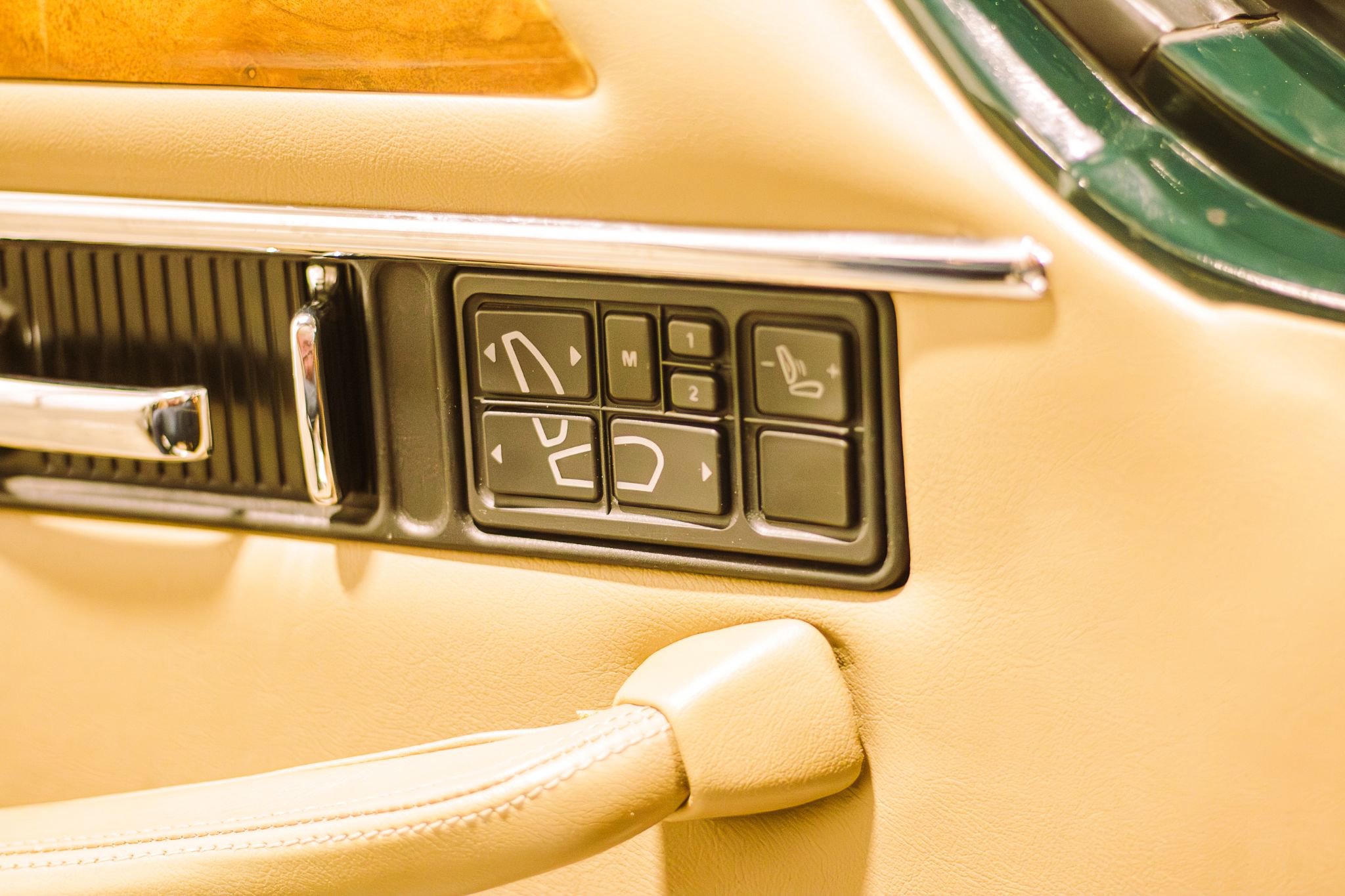 Used 1995 Jaguar XJS 4.0 Convertible image 54