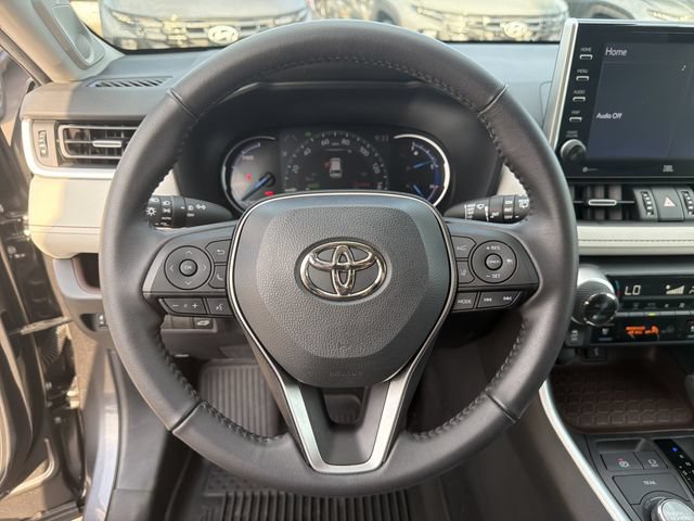 Used 2022 Toyota RAV4 Limited AWD/4WD image 26