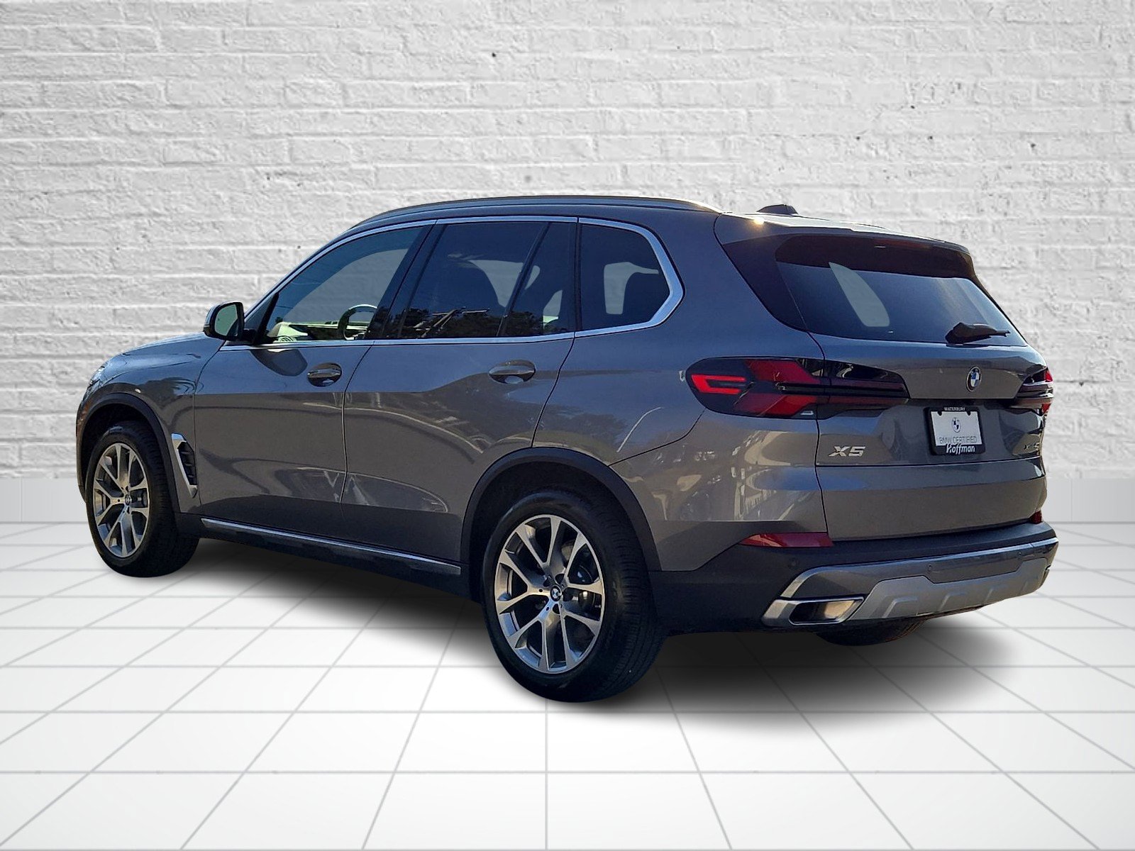 Used 2026 BMW X5 xDrive40i w/ Premium Package image 4