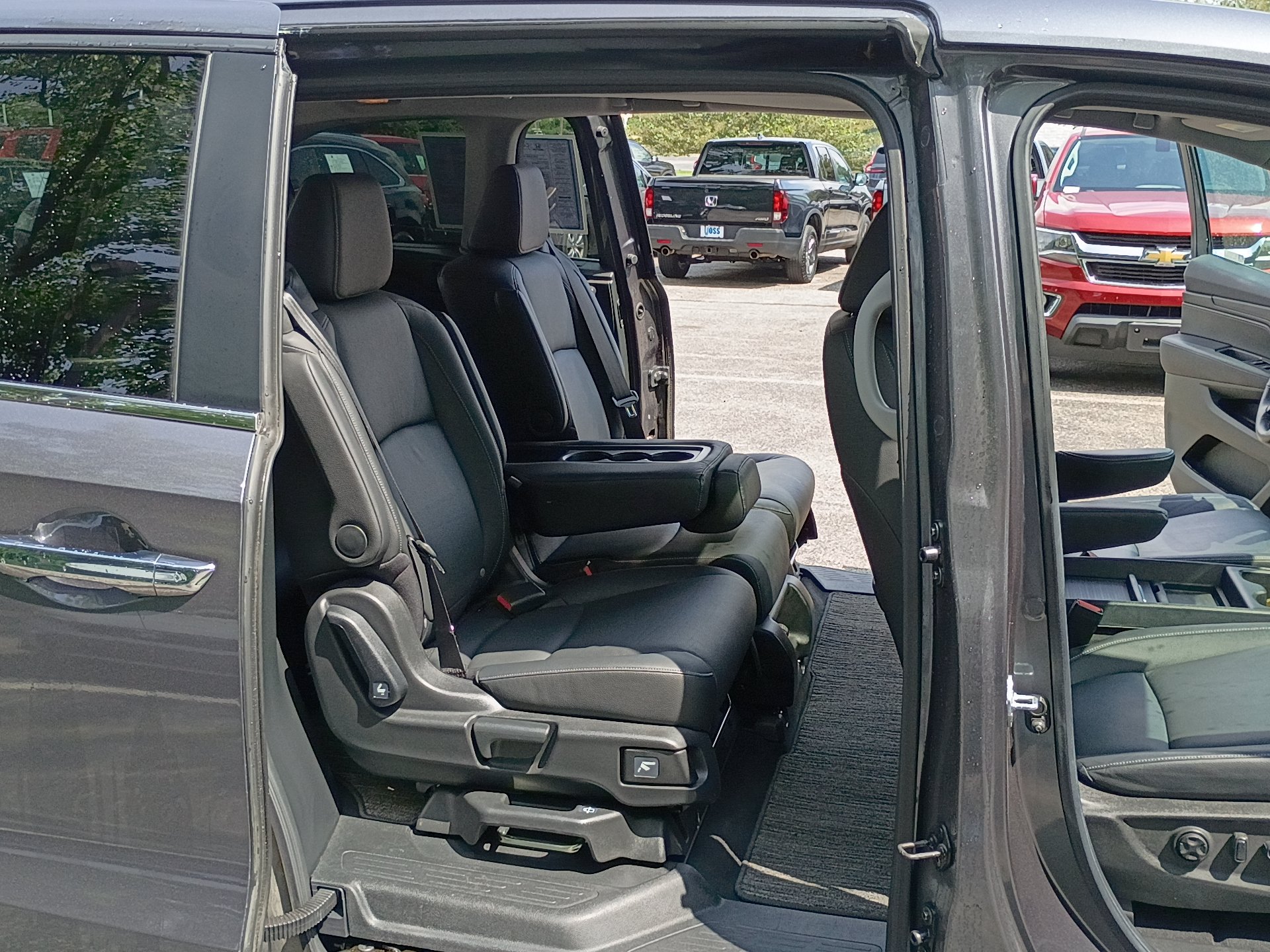Used 2024 Honda Odyssey EX-L image 17