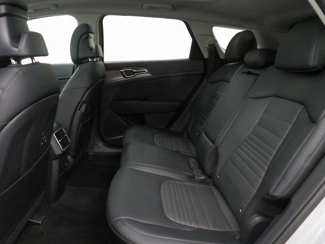 Used 2024 Kia Sportage SX image 31
