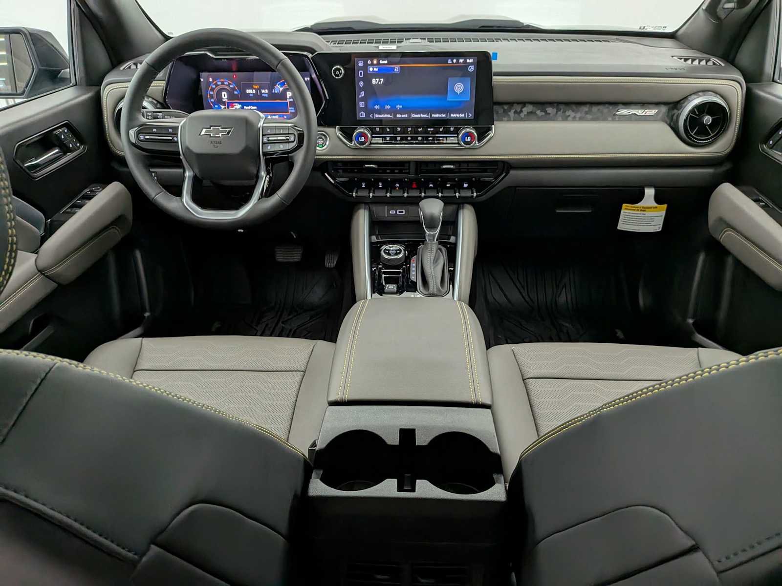 New 2026 Chevrolet Colorado ZR2 w/ ZR2 Bison Edition image 18