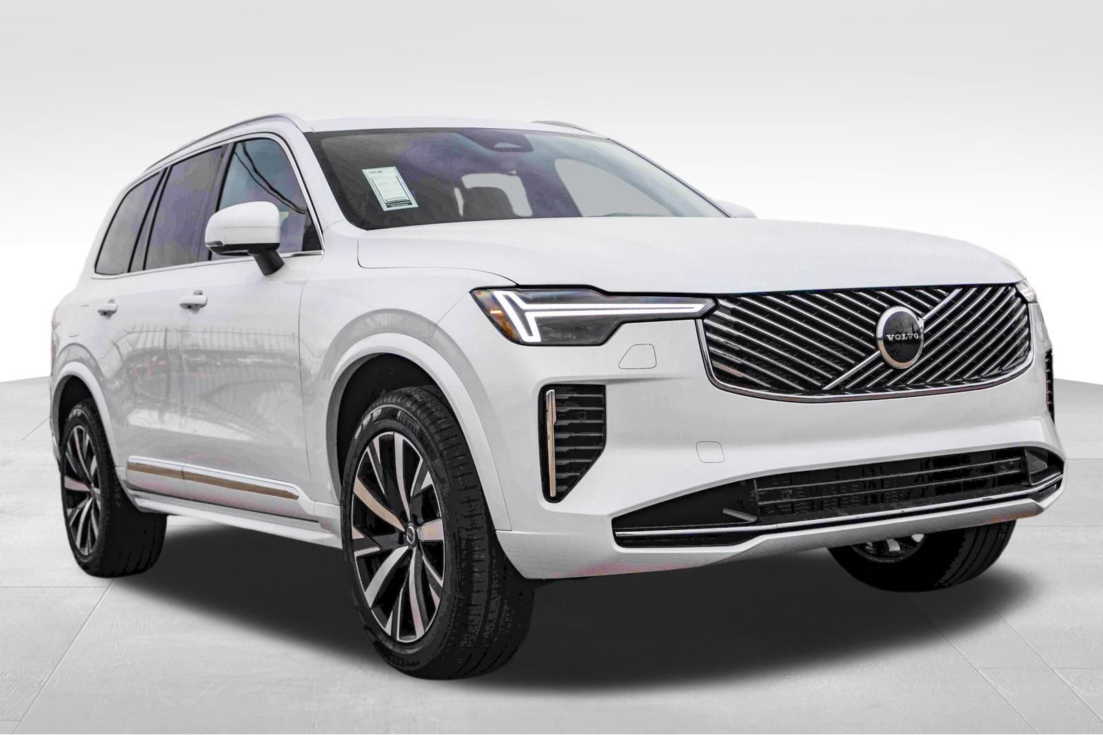 New 2026 Volvo XC90 B5 Core image 3