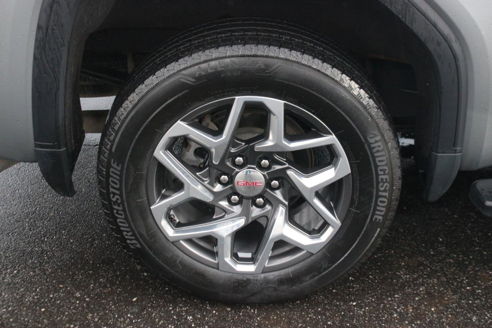 Used 2023 GMC Sierra 1500 SLT image 41