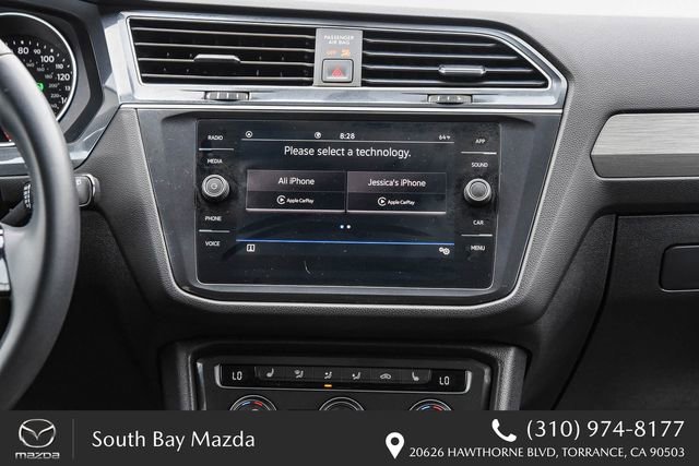 Used 2021 Volkswagen Tiguan SE w/ Panoramic Sunroof Package FWD image 13