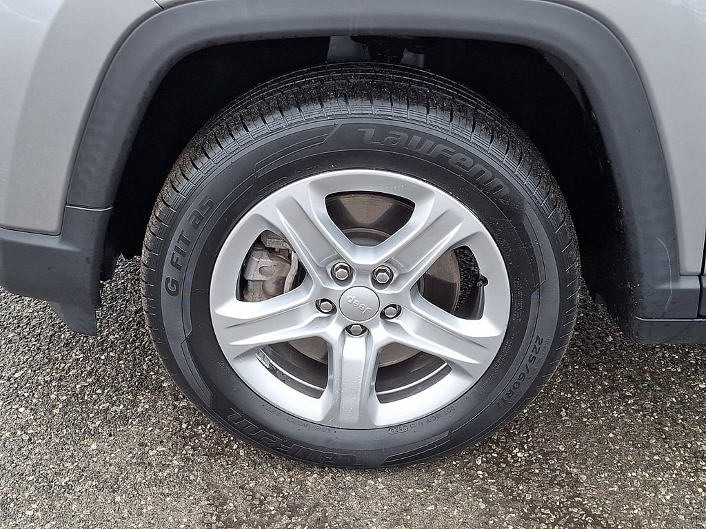 Used 2023 Jeep Compass Latitude w/ Convenience Group image 29