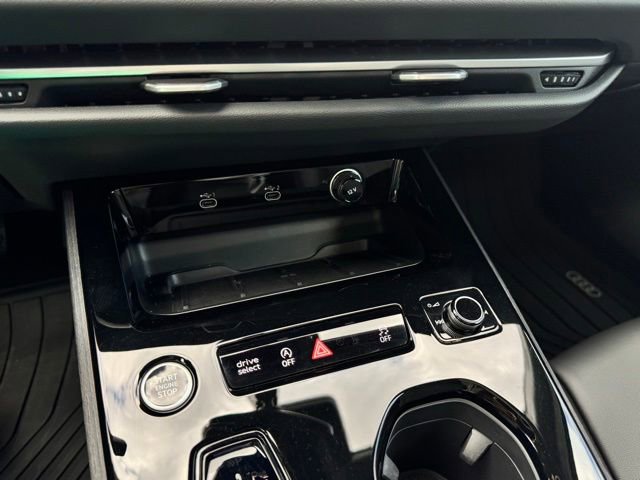 Used 2025 Audi A5 2.0T Premium w/ Premium Plus AWD/4WD image 32