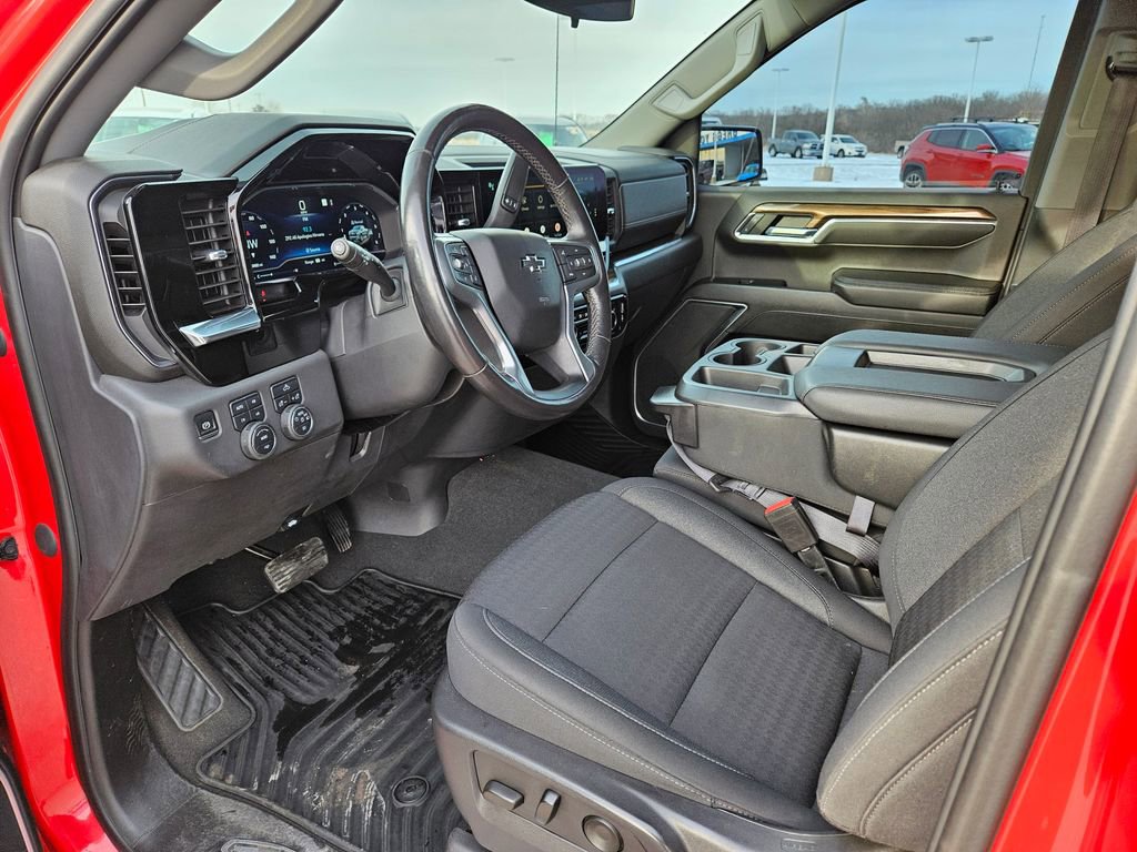 Used 2022 Chevrolet Silverado 1500 RST w/ Z71 Off-Road Package AWD/4WD image 24