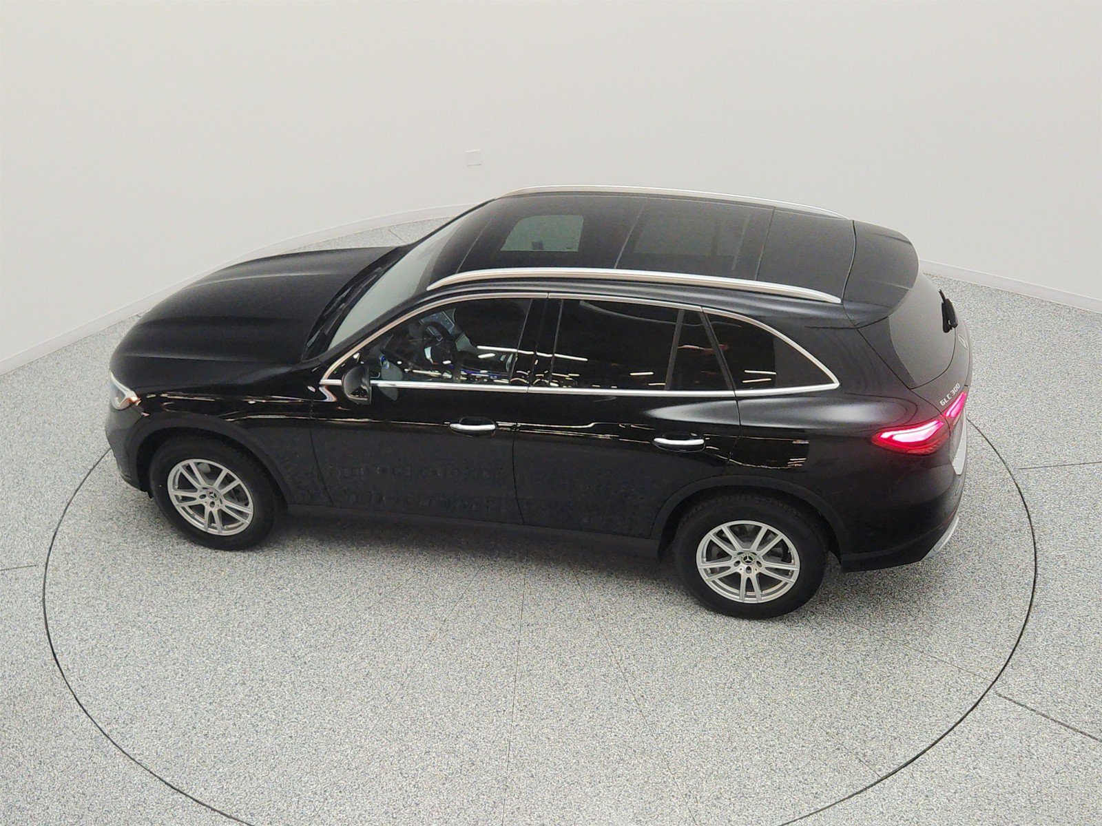 Used 2023 Mercedes-Benz GLC 300 4MATIC image 29