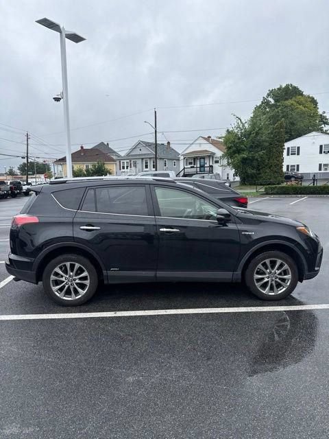 Used 2017 Toyota RAV4 Limited w/ Advanced Technology Package AWD/4WD image 3