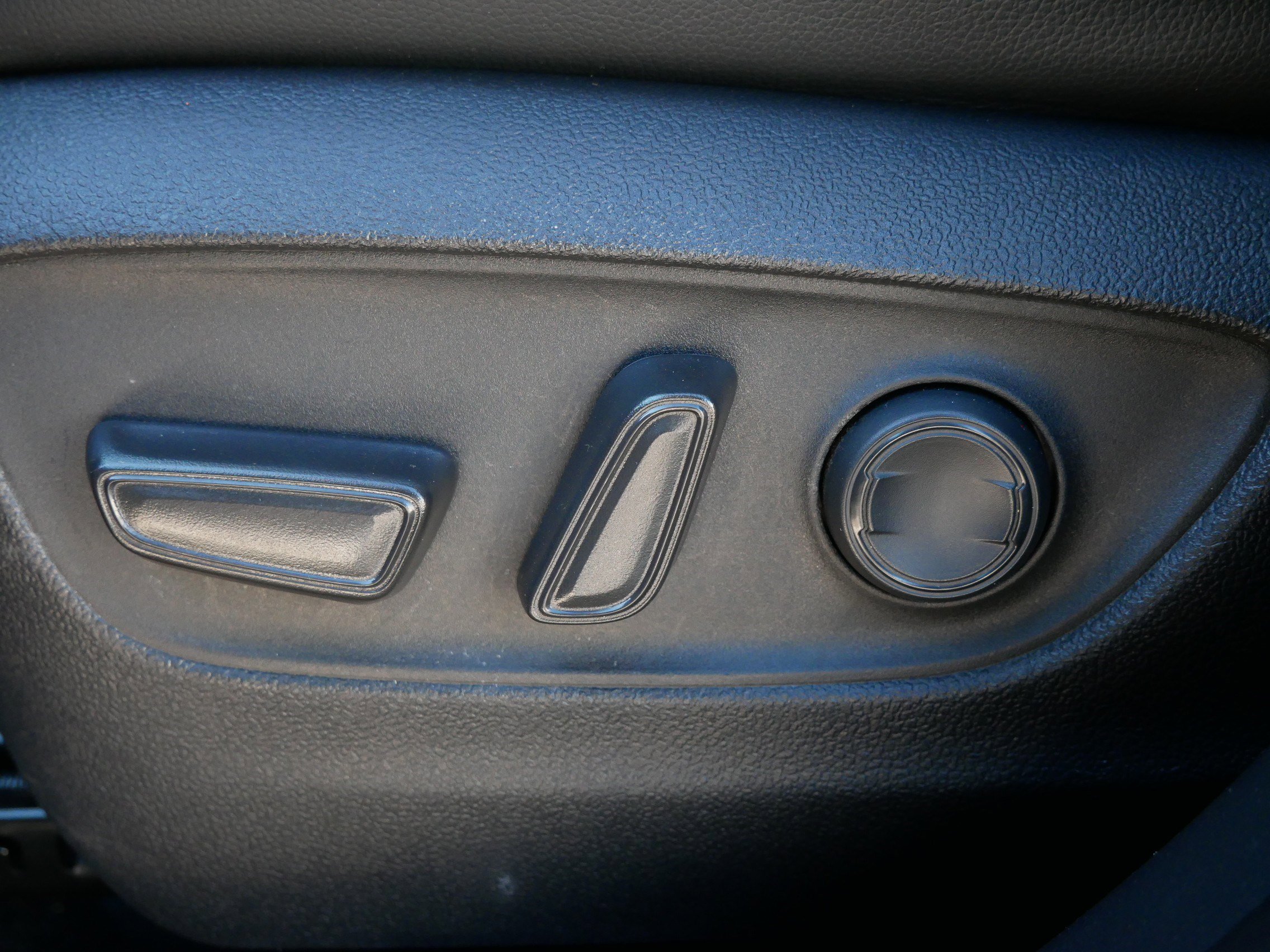 Used 2022 Toyota Highlander XLE image 27