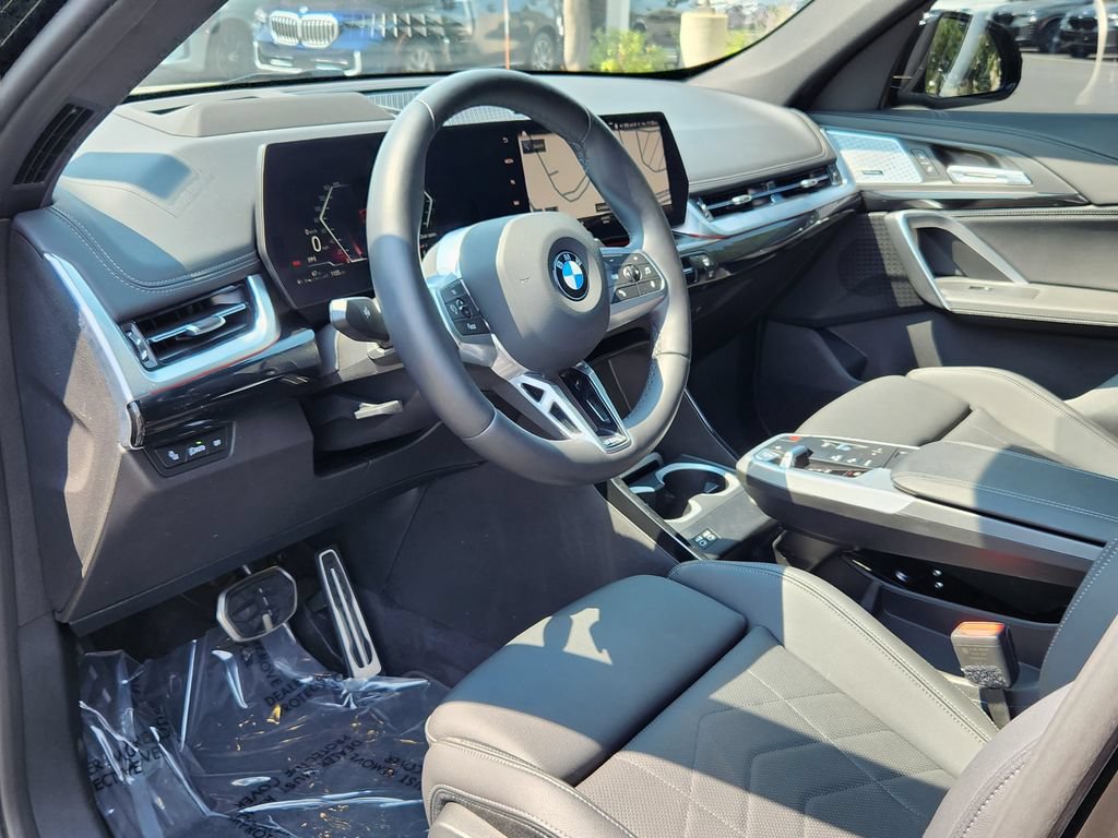 Used 2023 BMW X1 xDrive28i w/ Premium Package AWD/4WD image 7