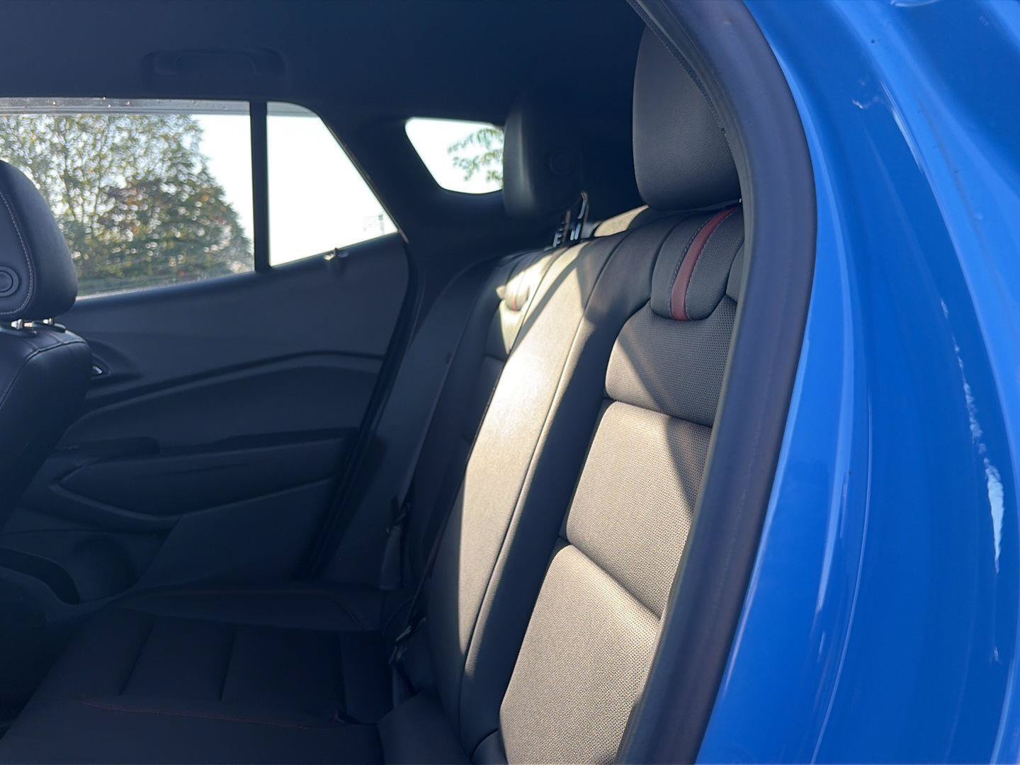 Used 2024 Chevrolet Trax RS w/ Sunroof Package FWD image 11