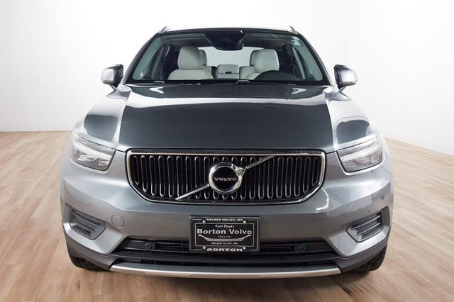 Used 2019 Volvo XC40 T5 Momentum AWD/4WD image 2