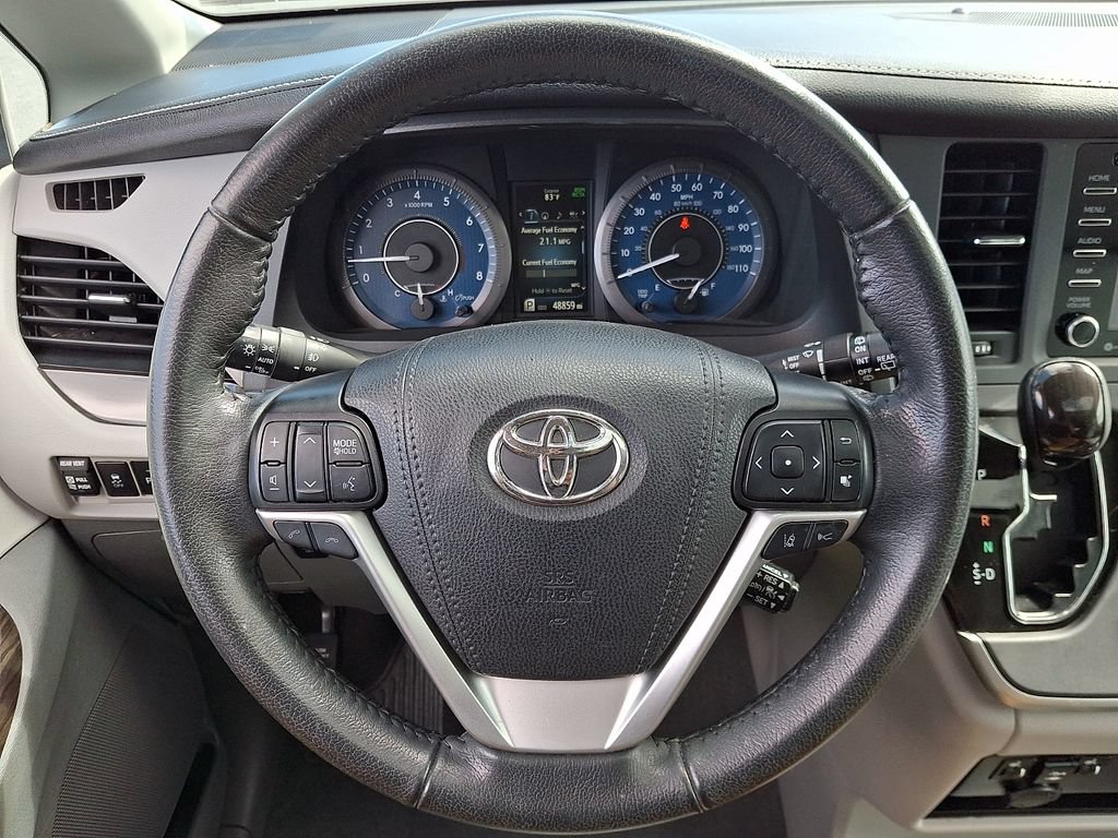 Certified 2020 Toyota Sienna XLE w/ XLE Navigation Package FWD image 21