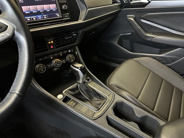 Used 2024 Volkswagen Jetta SE FWD image 30