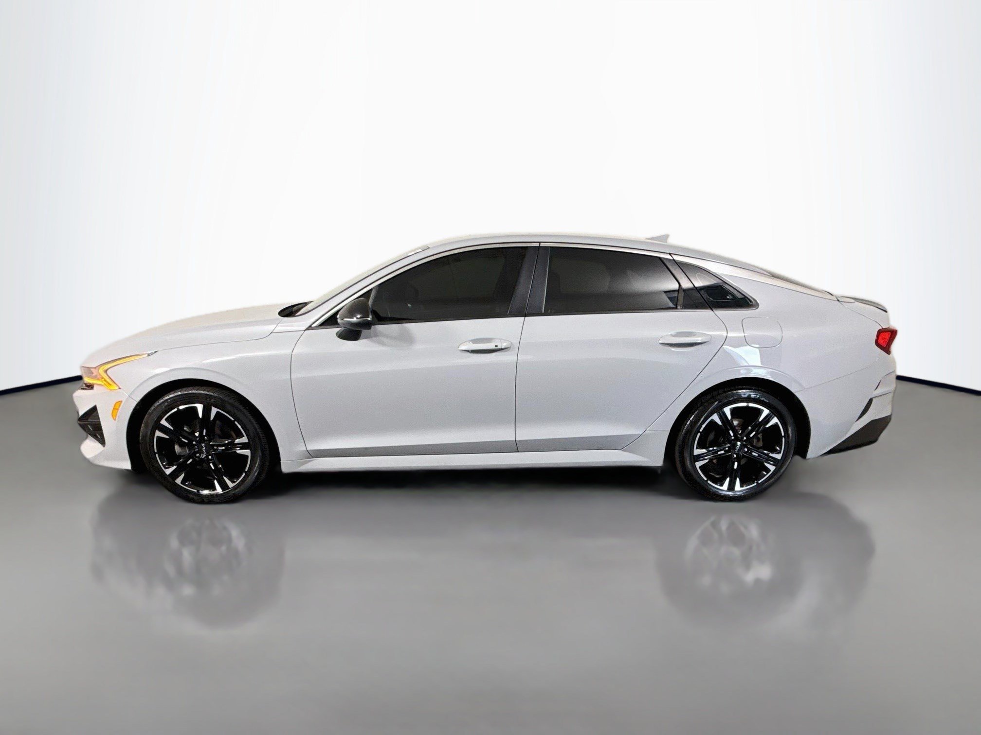 Used 2023 Kia K5 GT-Line w/ GT-Line Premium Package AWD/4WD image 6
