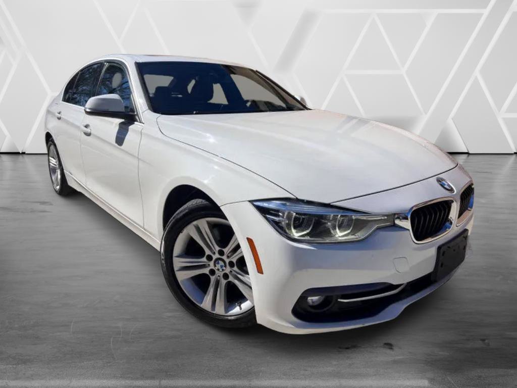 Used 2018 BMW 330i Sedan RWD image 4